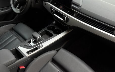 Audi A4, 2021 год, 3 800 000 рублей, 8 фотография