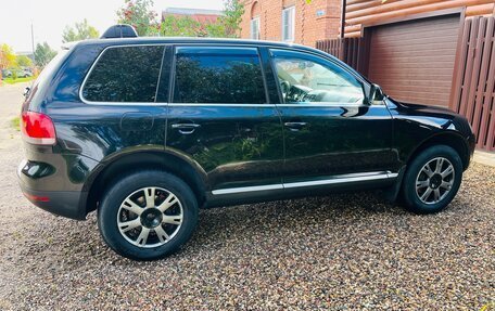 Volkswagen Touareg III, 2004 год, 920 000 рублей, 3 фотография