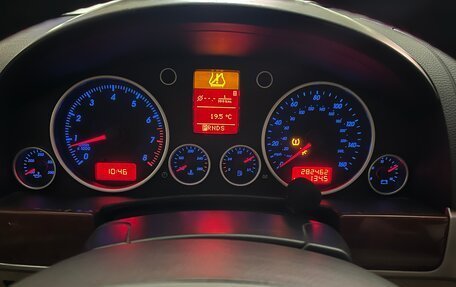 Volkswagen Touareg III, 2004 год, 920 000 рублей, 23 фотография