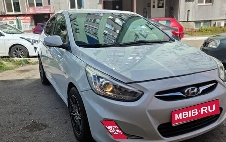 Hyundai Solaris II рестайлинг, 2013 год, 700 000 рублей, 1 фотография