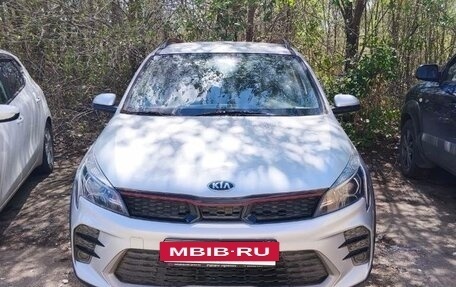 KIA Rio IV, 2021 год, 1 950 000 рублей, 2 фотография