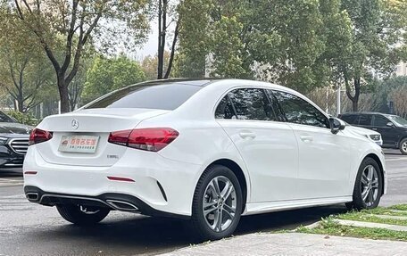 Mercedes-Benz A-Класс, 2022 год, 1 476 000 рублей, 7 фотография