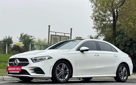 Mercedes-Benz A-Класс, 2022 год, 1 476 000 рублей, 3 фотография