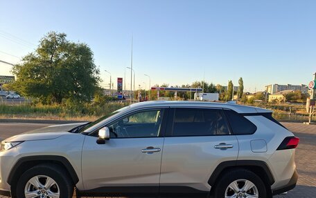 Toyota RAV4, 2020 год, 3 050 000 рублей, 3 фотография