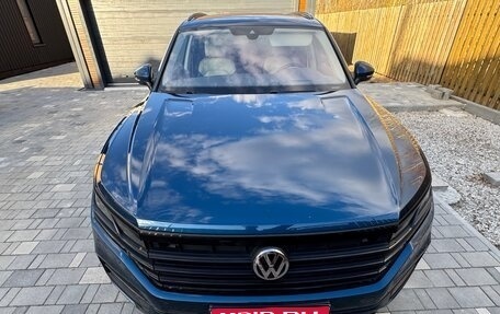 Volkswagen Touareg III, 2020 год, 5 500 000 рублей, 1 фотография