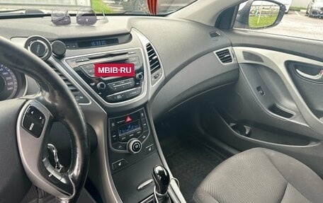 Hyundai Elantra V, 2015 год, 1 050 000 рублей, 3 фотография