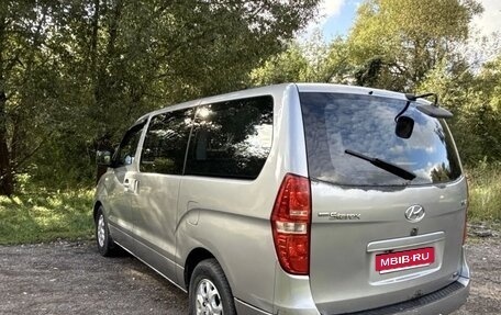 Hyundai Grand Starex Grand Starex I рестайлинг 2, 2011 год, 1 259 000 рублей, 4 фотография