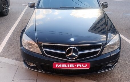 Mercedes-Benz C-Класс, 2009 год, 900 000 рублей, 5 фотография