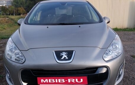 Peugeot 308 II, 2011 год, 650 000 рублей, 2 фотография