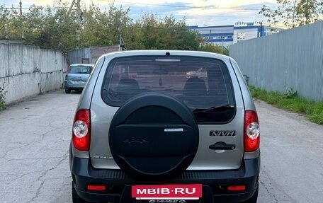 Chevrolet Niva I рестайлинг, 2012 год, 509 000 рублей, 7 фотография