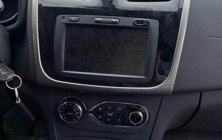 Renault Logan II, 2021 год, 1 400 000 рублей, 15 фотография