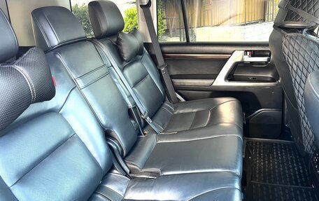 Toyota Land Cruiser 200, 2015 год, 4 380 000 рублей, 6 фотография