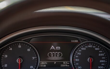 Audi A8, 2016 год, 2 400 000 рублей, 8 фотография