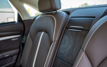 Audi A8, 2016 год, 2 400 000 рублей, 13 фотография