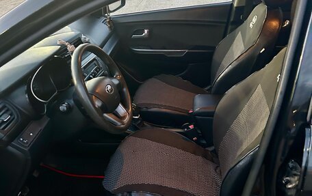 KIA Rio III рестайлинг, 2013 год, 700 000 рублей, 4 фотография