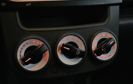 Mitsubishi Colt VI рестайлинг, 2009 год, 220 000 рублей, 14 фотография