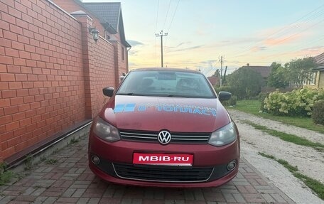 Volkswagen Polo VI (EU Market), 2014 год, 890 000 рублей, 1 фотография
