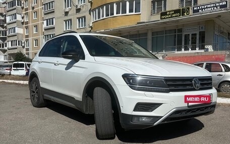 Volkswagen Tiguan II, 2019 год, 1 770 000 рублей, 8 фотография