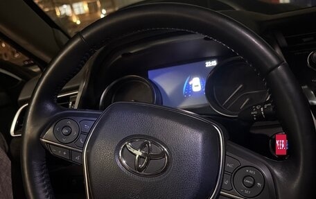 Toyota Camry, 2021 год, 2 310 000 рублей, 4 фотография