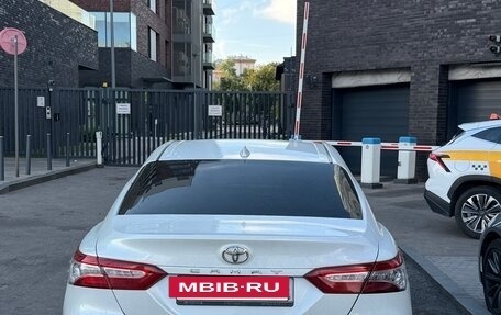 Toyota Camry, 2021 год, 2 310 000 рублей, 3 фотография