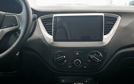 Hyundai Solaris II рестайлинг, 2020 год, 1 450 000 рублей, 19 фотография
