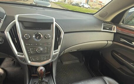 Cadillac SRX II рестайлинг, 2011 год, 1 100 000 рублей, 11 фотография