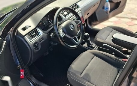 Skoda Rapid I, 2014 год, 970 000 рублей, 9 фотография