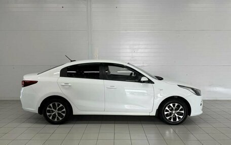 KIA Rio III рестайлинг, 2017 год, 1 300 000 рублей, 3 фотография