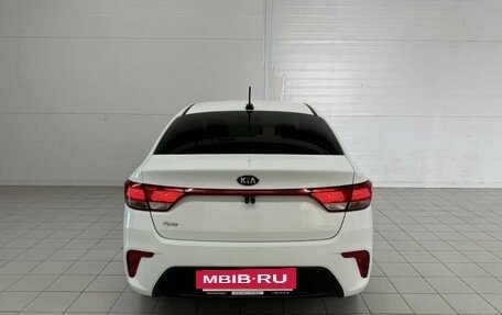 KIA Rio III рестайлинг, 2017 год, 1 300 000 рублей, 5 фотография