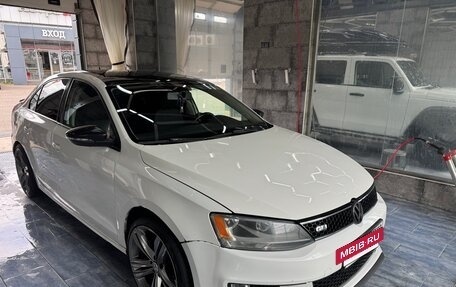 Volkswagen Jetta VI, 2013 год, 650 000 рублей, 2 фотография
