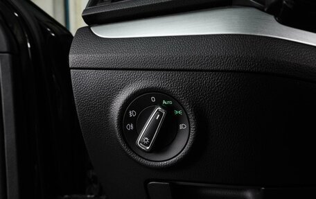 Skoda Superb III рестайлинг, 2017 год, 1 749 000 рублей, 14 фотография