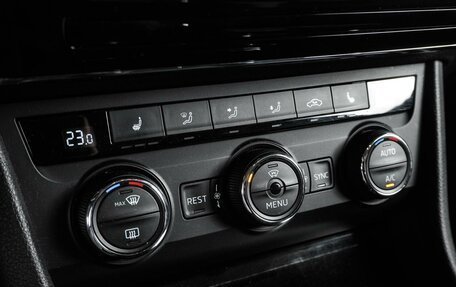 Skoda Superb III рестайлинг, 2017 год, 1 749 000 рублей, 21 фотография