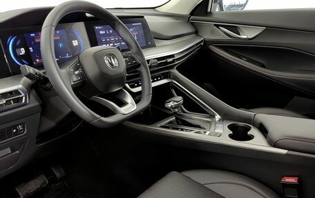 Changan CS35 Plus, 2024 год, 1 820 000 рублей, 13 фотография