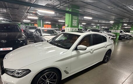 BMW 5 серия, 2022 год, 5 450 000 рублей, 2 фотография
