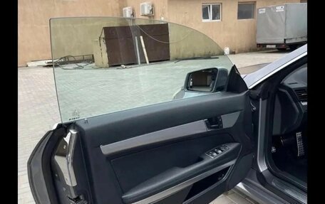 Mercedes-Benz E-Класс, 2011 год, 650 000 рублей, 5 фотография