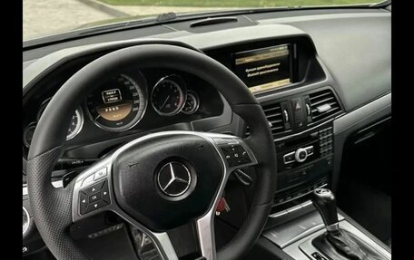 Mercedes-Benz E-Класс, 2011 год, 650 000 рублей, 6 фотография