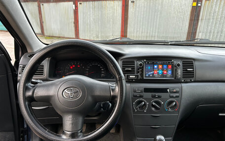 Toyota Corolla, 2005 год, 400 000 рублей, 10 фотография