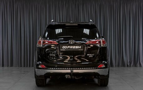 Toyota RAV4, 2017 год, 2 349 000 рублей, 4 фотография
