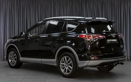 Toyota RAV4, 2017 год, 2 349 000 рублей, 2 фотография