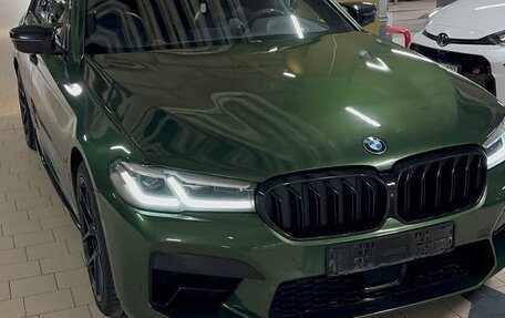 BMW 5 серия, 2018 год, 3 600 000 рублей, 2 фотография