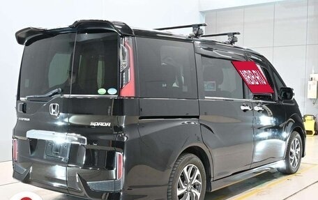 Honda Stepwgn IV, 2017 год, 1 650 000 рублей, 6 фотография
