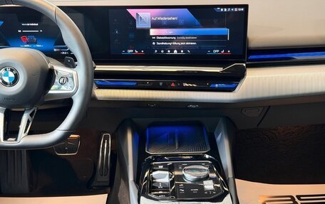 BMW 5 серия, 2025 год, 10 758 000 рублей, 12 фотография