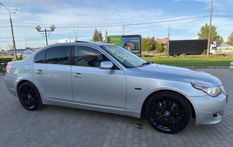 BMW 5 серия, 2008 год, 1 095 000 рублей, 10 фотография