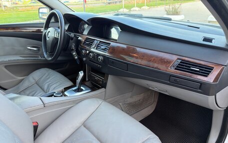 BMW 5 серия, 2008 год, 1 095 000 рублей, 30 фотография