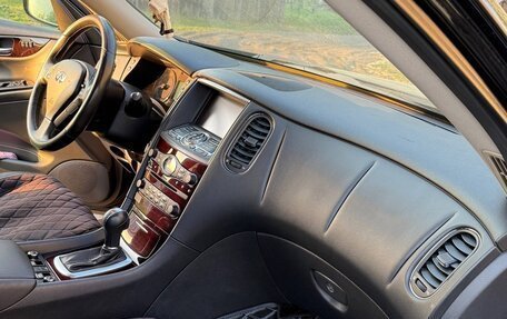 Infiniti QX50 I рестайлинг, 2015 год, 2 000 000 рублей, 19 фотография