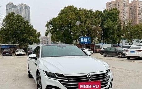 Volkswagen Passat CC, 2024 год, 3 145 013 рублей, 2 фотография