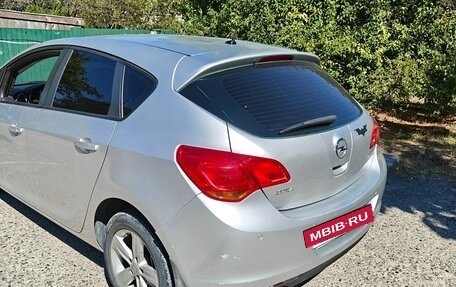 Opel Astra J, 2011 год, 689 000 рублей, 15 фотография