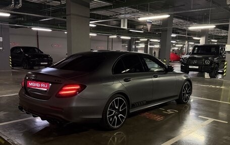 Mercedes-Benz E-Класс AMG, 2018 год, 4 390 000 рублей, 5 фотография