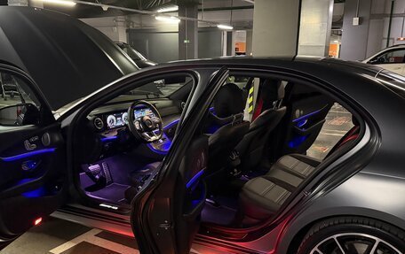 Mercedes-Benz E-Класс AMG, 2018 год, 4 390 000 рублей, 15 фотография