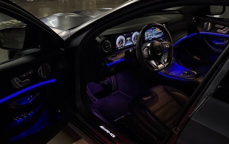 Mercedes-Benz E-Класс AMG, 2018 год, 4 390 000 рублей, 12 фотография